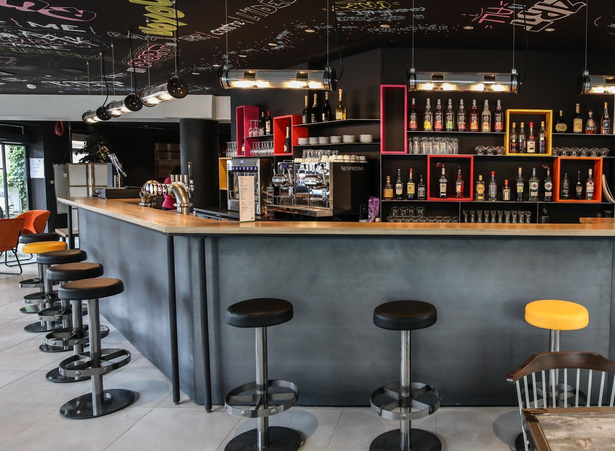 Ibis Styles Clermont-Ferrand Republique Hotel Bagian luar foto