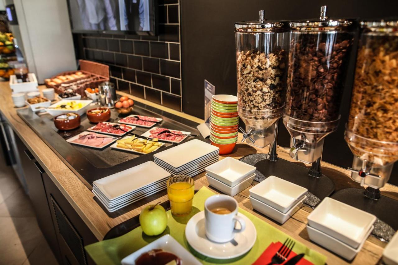 Ibis Styles Clermont-Ferrand Republique Hotel Bagian luar foto