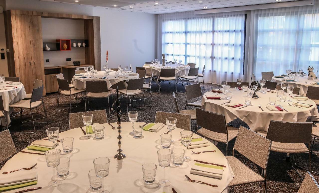 Ibis Styles Clermont-Ferrand Republique Hotel Bagian luar foto