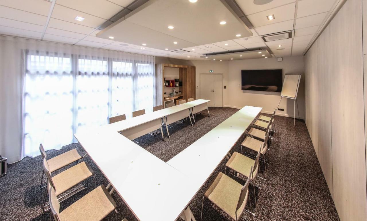 Ibis Styles Clermont-Ferrand Republique Hotel Bagian luar foto